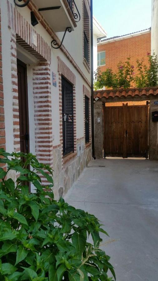 La Plazuela Navaluenga Exterior foto